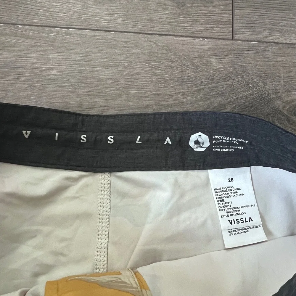 Vissla Mens Board Shorts Size 28 Yellow Floral Upcycled Coconut Poly M115MMOO